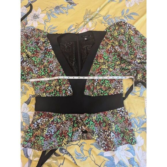 Ted Baker London Women’s 5 US 10-12 Multi Color Puff Sleeve Peplum Blouse Top - Picture 5 of 5
